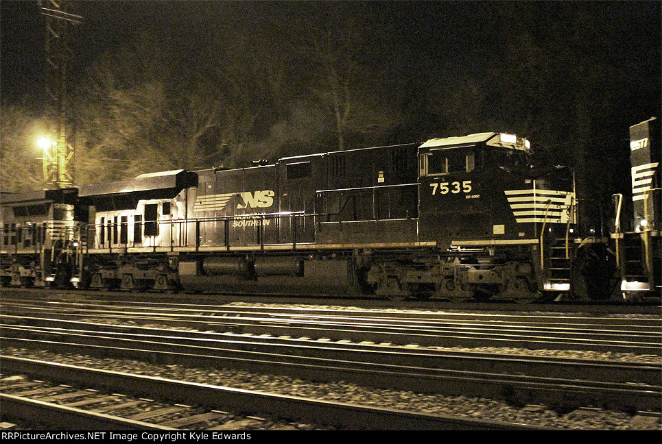 NS ES40DC #7535 on 25T